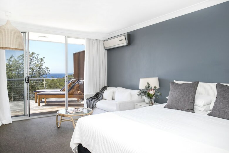 Hotel Bannisters By The Sea