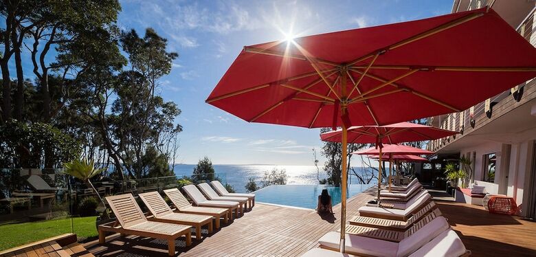 Hotel Bannisters By The Sea