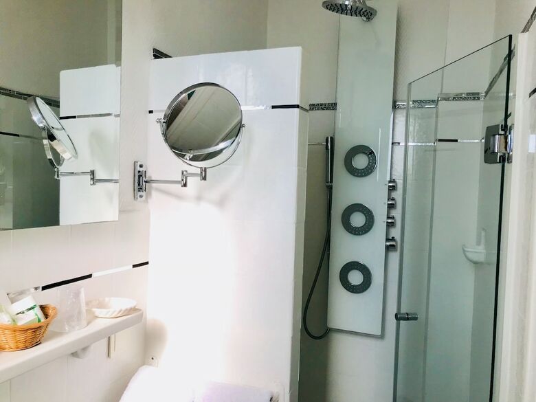 Hotel H�tel Le Pr� Catelan