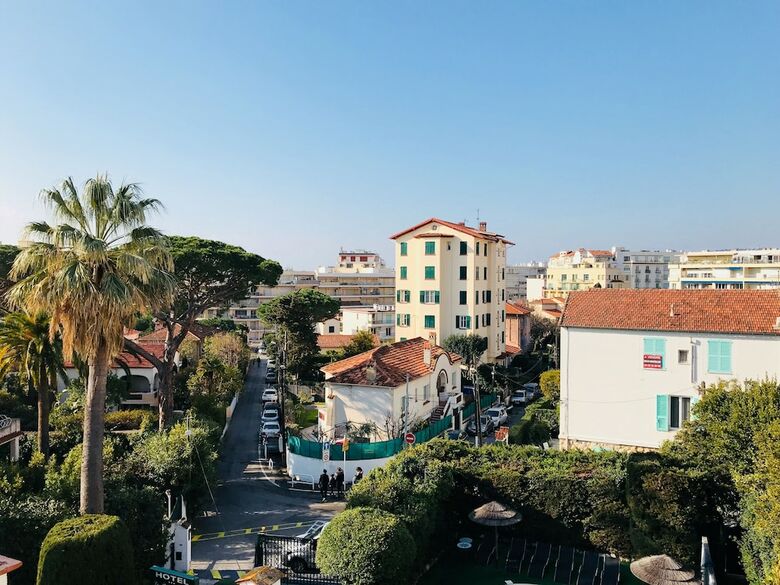Hotel H�tel Le Pr� Catelan
