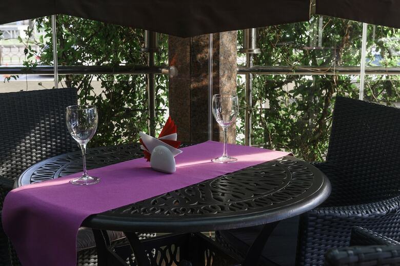 Platan Yuzhniy Hotel
