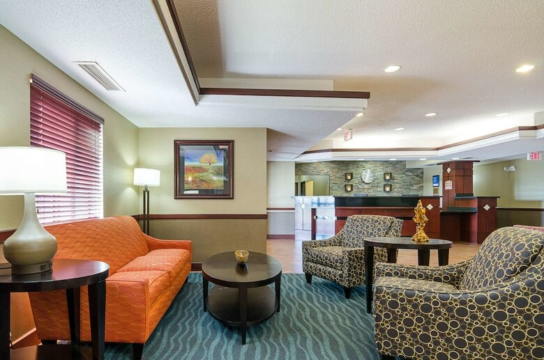Hotel Comfort Inn & Suites