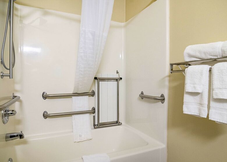 Hotel Comfort Inn & Suites