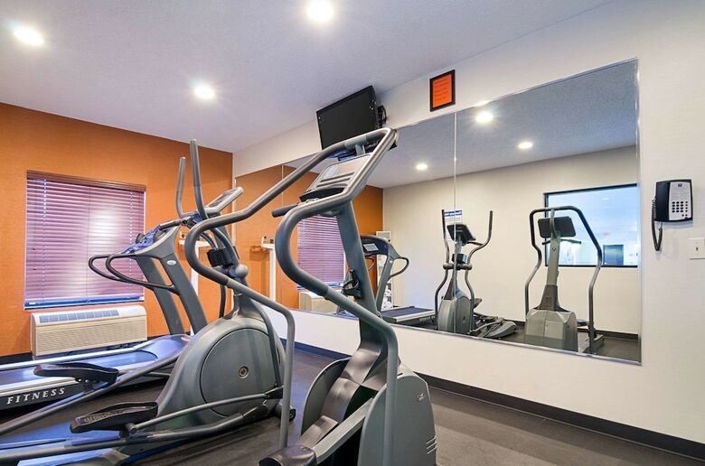Hotel Comfort Inn & Suites