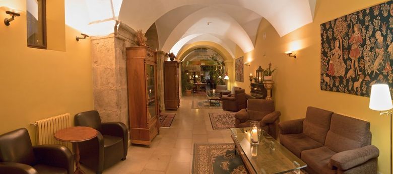 Hotel Hosteria San  Millan