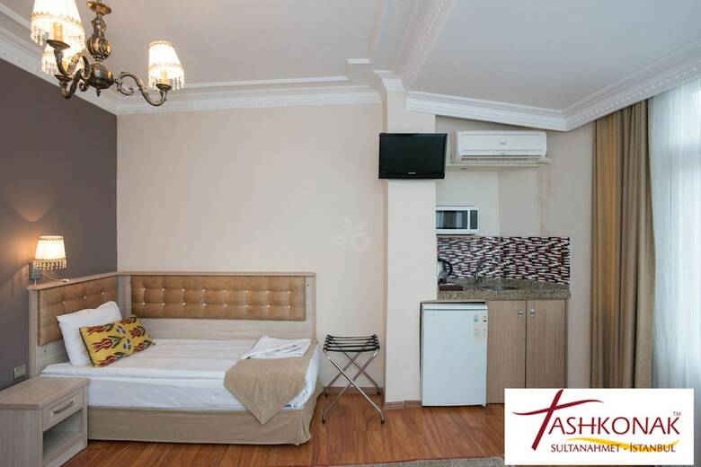 Tashkonak Hotel