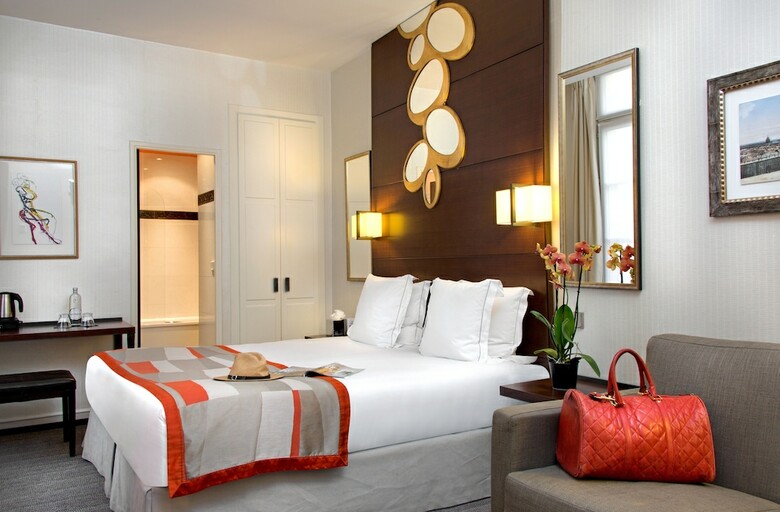 Hotel H�tel Le S�nat