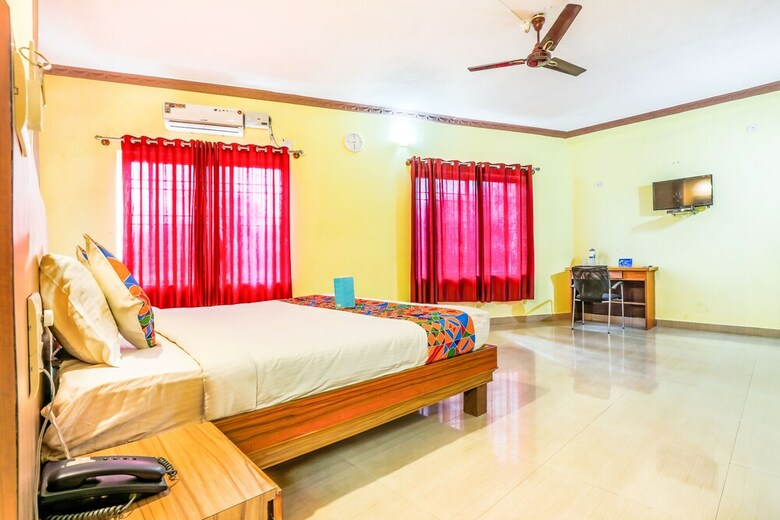 Fabhotel City Comforts Inn