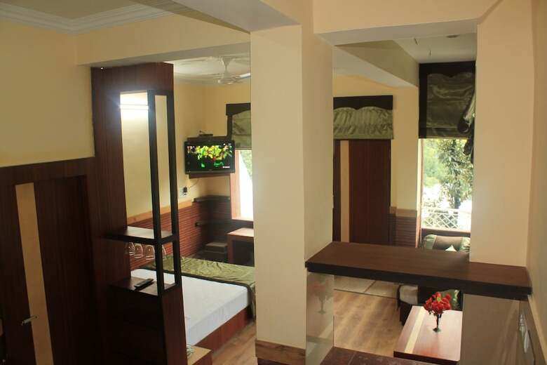Hotel Gandhi's Paradise