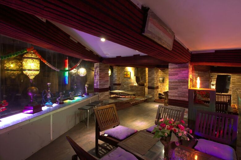 Hotel Gandhi's Paradise