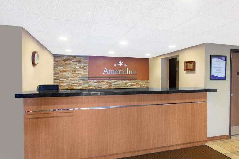 Hotel Americinn By Wyndham St. Cloud