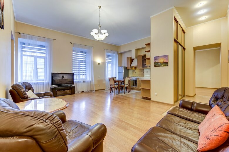 Stn Apartments Near Moscow Railway Station
