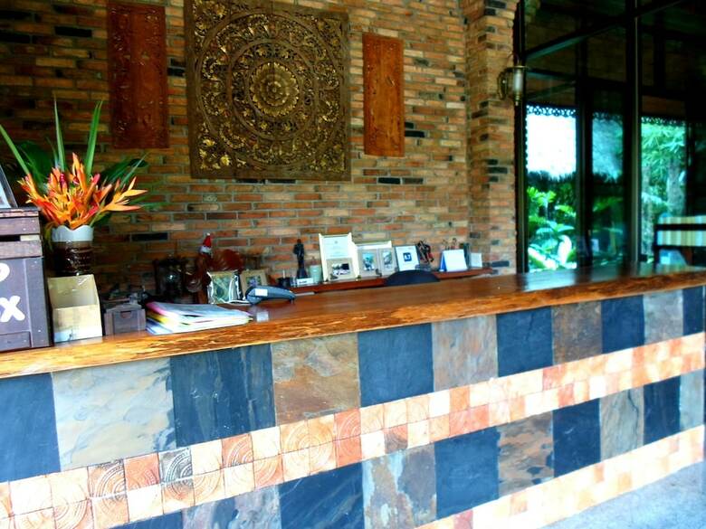 Apartamento Hotel Khao Sok & Spa