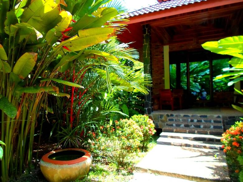Apartamento Hotel Khao Sok & Spa