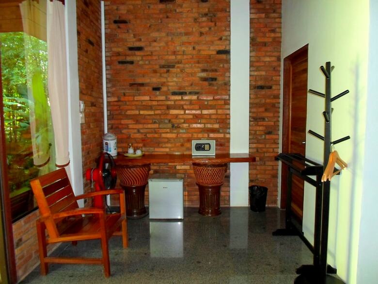 Apartamento Hotel Khao Sok & Spa
