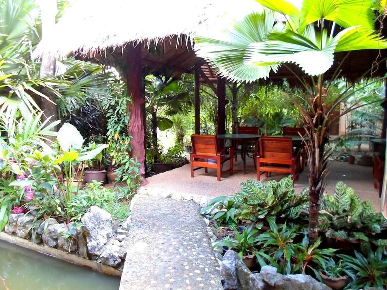 Apartamento Hotel Khao Sok & Spa