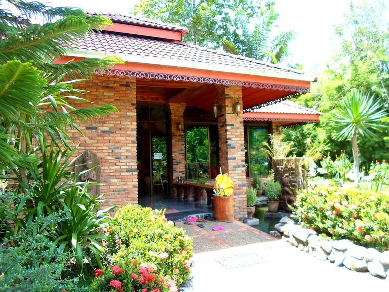 Apartamento Hotel Khao Sok & Spa