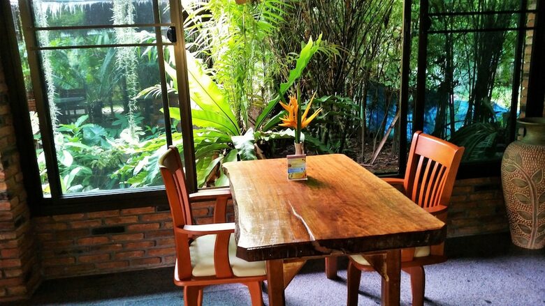 Apartamento Hotel Khao Sok & Spa