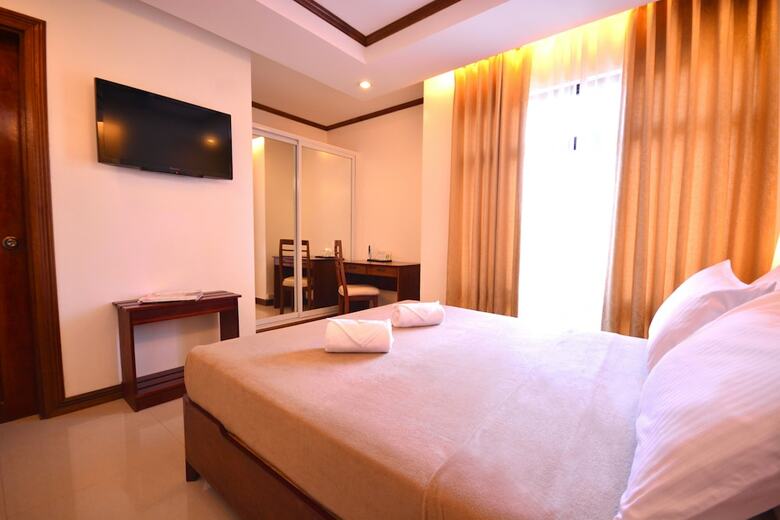 Hotel Ipil Suites Puerto Princesa