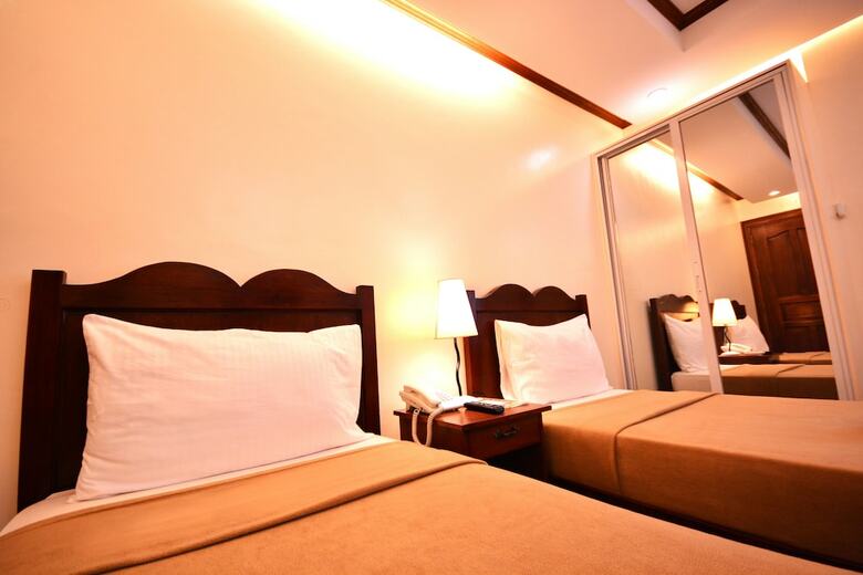 Hotel Ipil Suites Puerto Princesa