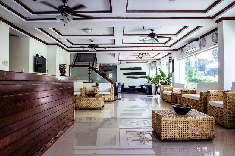 Hotel Ipil Suites Puerto Princesa