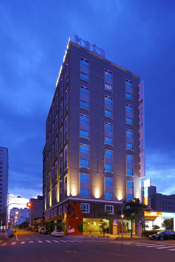 Hotel Day Plus Tamsui