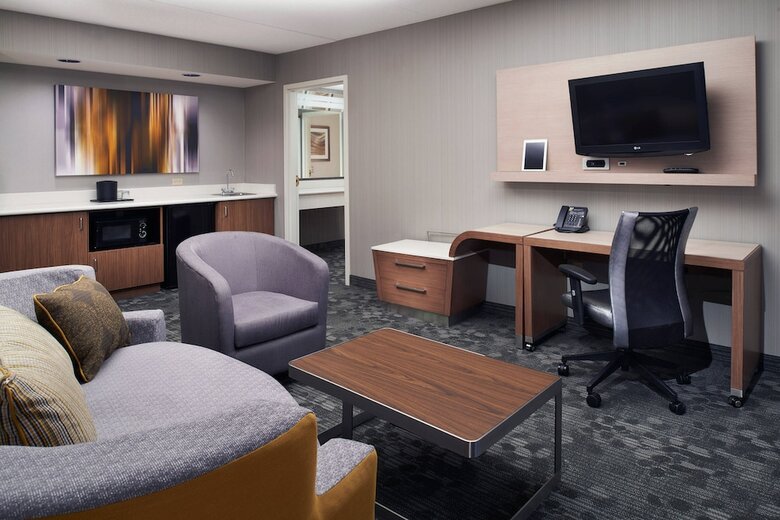 Hotel Courtyard By Marriott Cleveland Independence