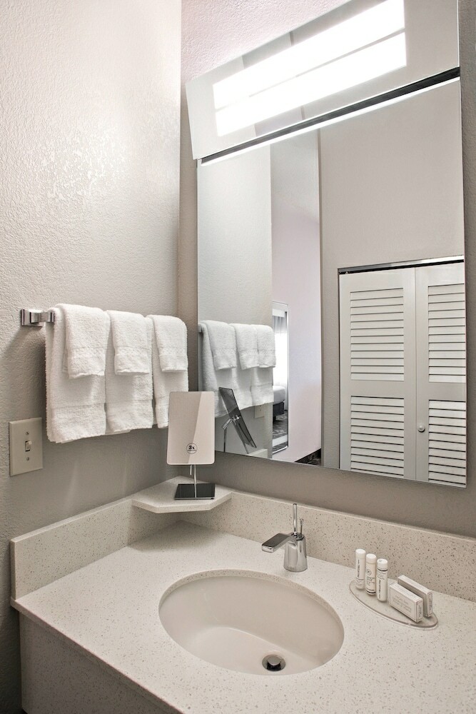 Hotel Courtyard By Marriott Ballantyne