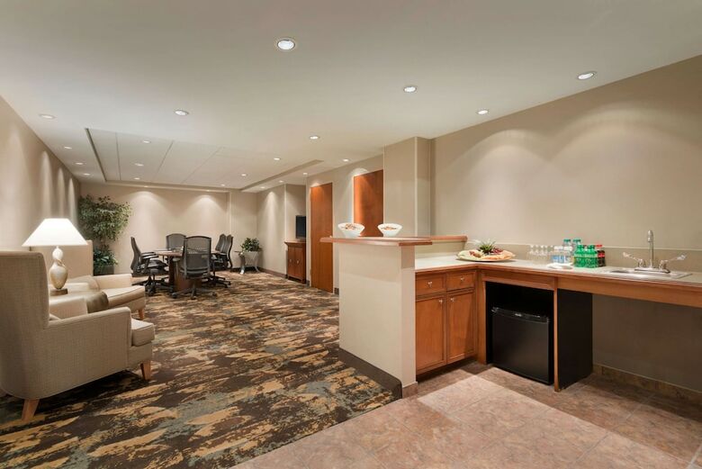 Hotel Embassy Suites Nashville South/cool Springs