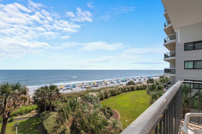 Hotel Grande Shores Ocean Resort