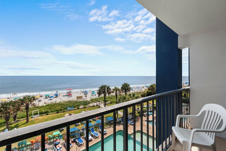 Hotel Grande Shores Ocean Resort