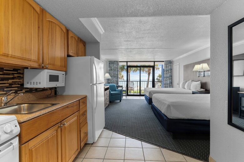 Hotel Grande Shores Ocean Resort