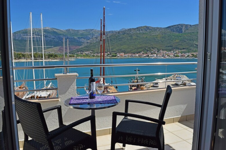 Apartments Rooms Porat