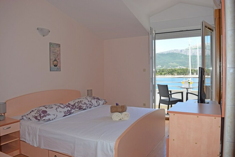 Apartments Rooms Porat