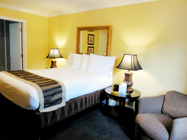 Motel Sea Breeze Inn And Cottages