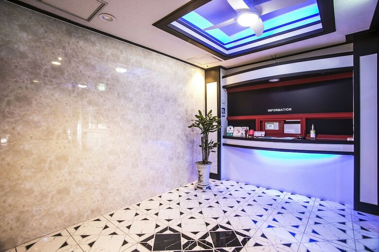 Top Motel