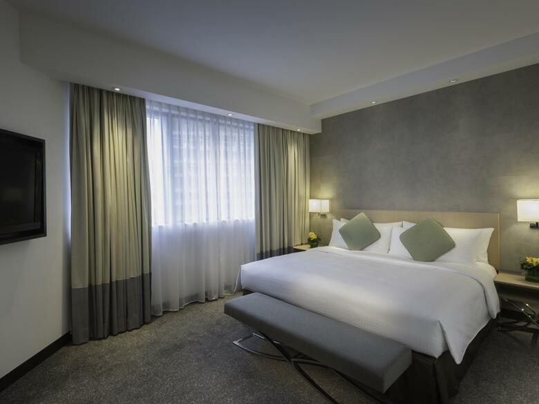Gateway, Marco Polo Hotel