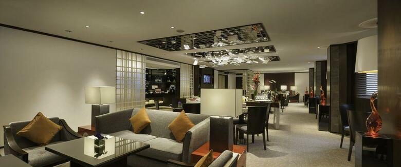 Gateway, Marco Polo Hotel