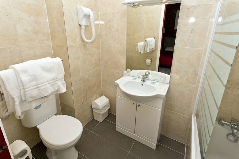 Hotel Hipotel Paris Belgrand