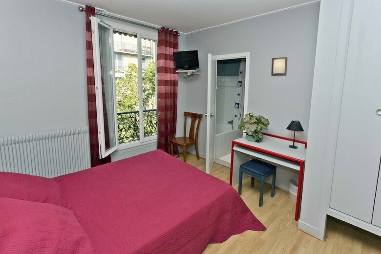 Hotel Hipotel Paris Belgrand