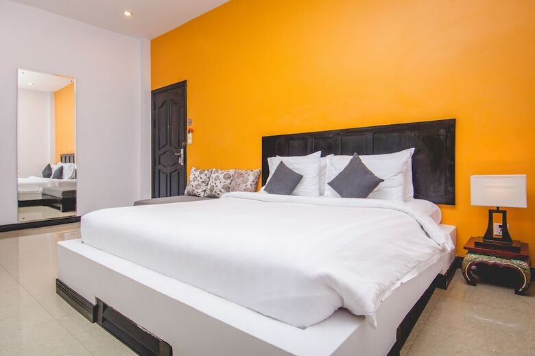 Mulberry Boutique Hotel