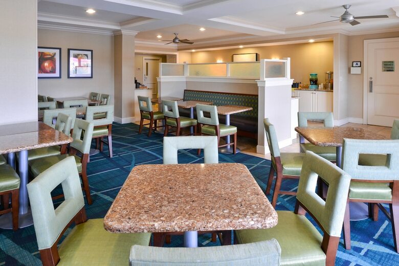 Hotel Springhill Suites By Marriott Charleston Downtown Riverview