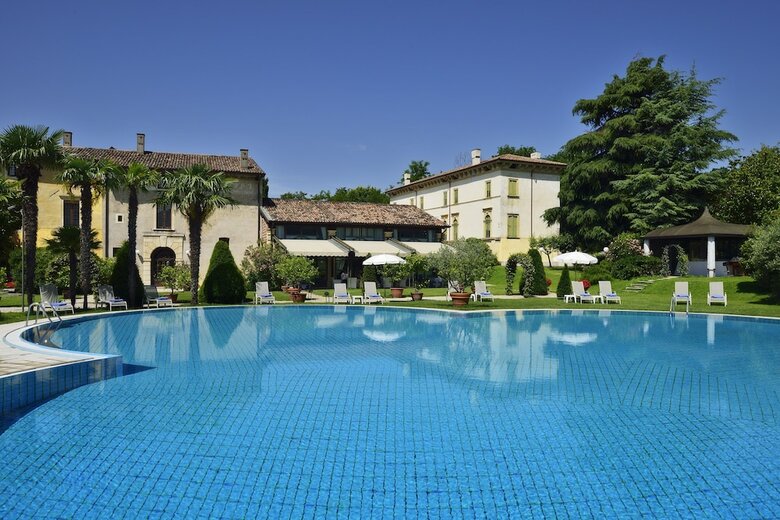 Hotel Villa Del Quar
