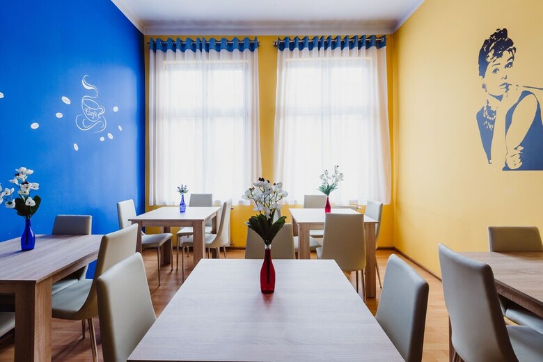 Hostal Tara Hostel