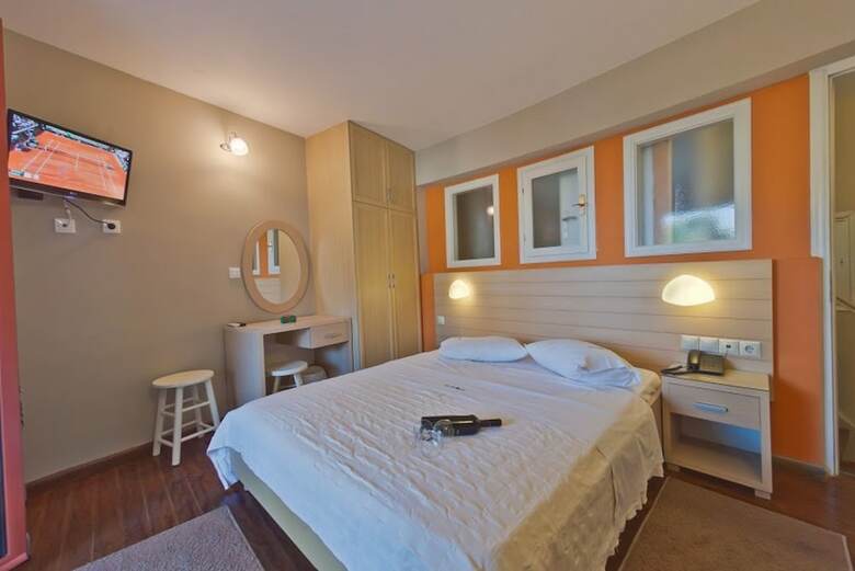 Aparthotel Rouda Bay Hotel