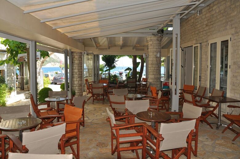 Aparthotel Rouda Bay Hotel