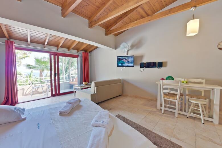 Aparthotel Rouda Bay Hotel
