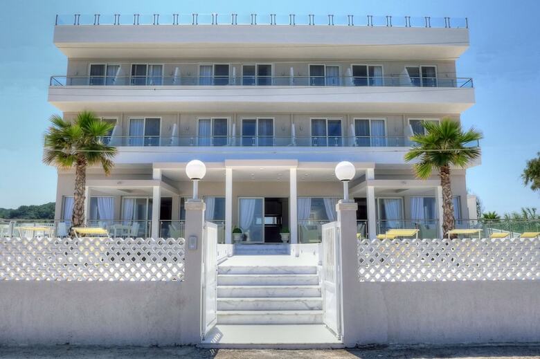 Sidari Beach Hotel