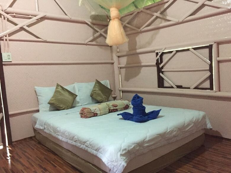 Hotel Khao Sok Evergreen House