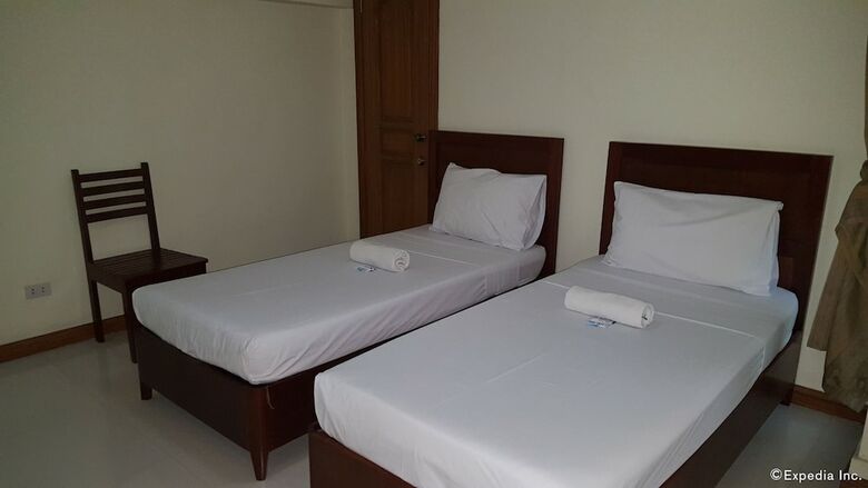 Hotel Palawan Palm Suites